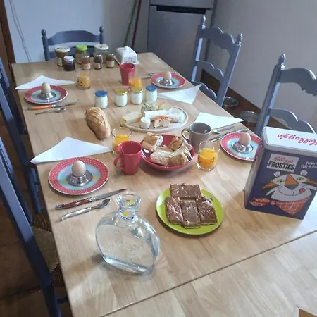 Oda ve Kahvaltı Room In Bb - Breakfast Includedat Ten Minutes From The Raviege Lake *