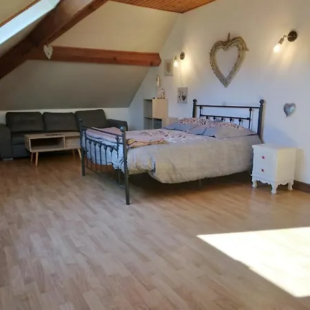 Room In Bb - Breakfast Includedat Ten Minutes From The Raviege Lake Oda ve Kahvaltı *