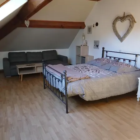 Oda ve Kahvaltı Room In Bb - Breakfast Includedat Ten Minutes From The Raviege Lake Angles (Midi-Pyrenees)