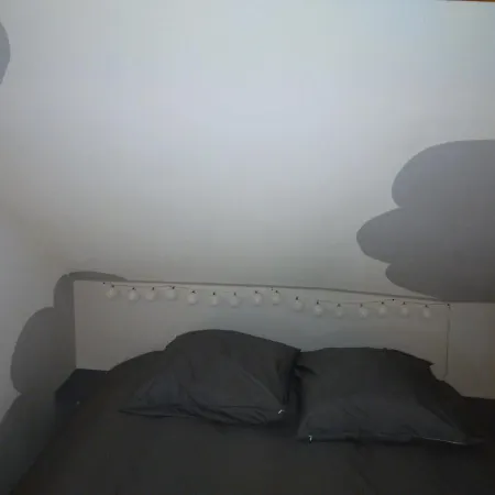 Oda ve Kahvaltı Room In Bb - Breakfast Includedat Ten Minutes From The Raviege Lake Angles (Midi-Pyrenees)